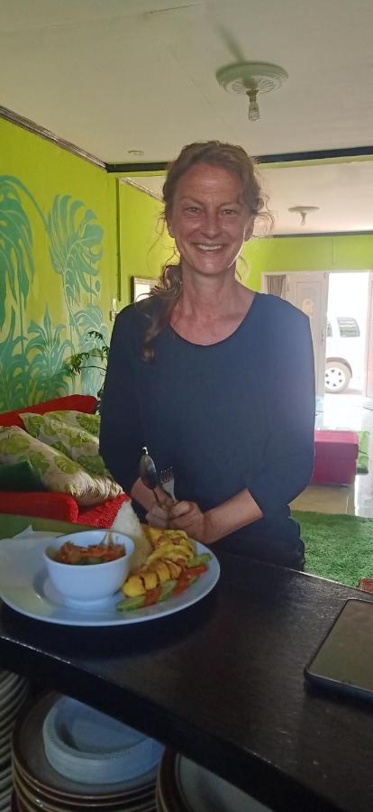 Green Savannah Homestay Syariah Dieng エクステリア 写真
