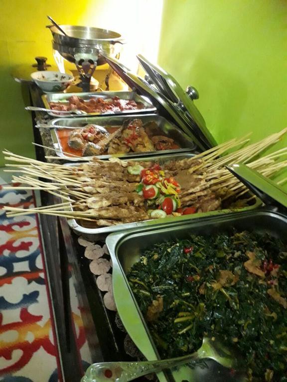 Green Savannah Homestay Syariah Dieng エクステリア 写真